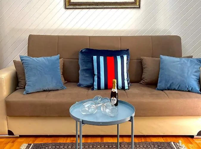 Golden House - Trilocale Nel Cuore Di *