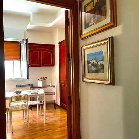 Golden House - Trilocale Nel Cuore Di